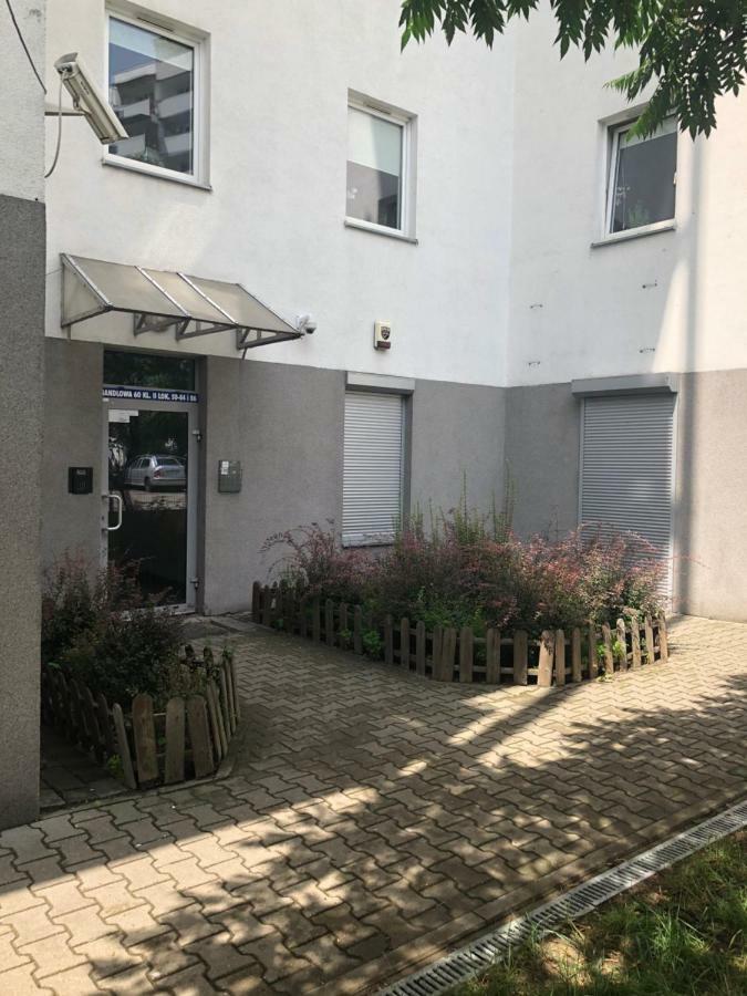 Apartament 69 Metro Appartement Warschau Buitenkant foto