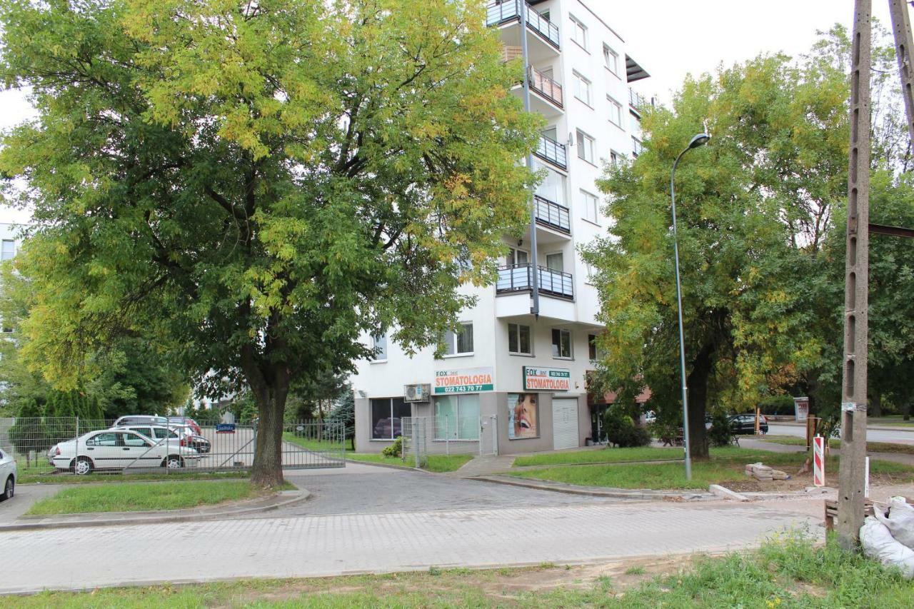 Apartament 69 Metro Appartement Warschau Buitenkant foto